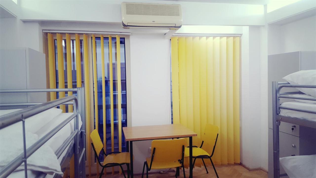 Sleep Inn Hostel Bucureşti Eksteriør bilde