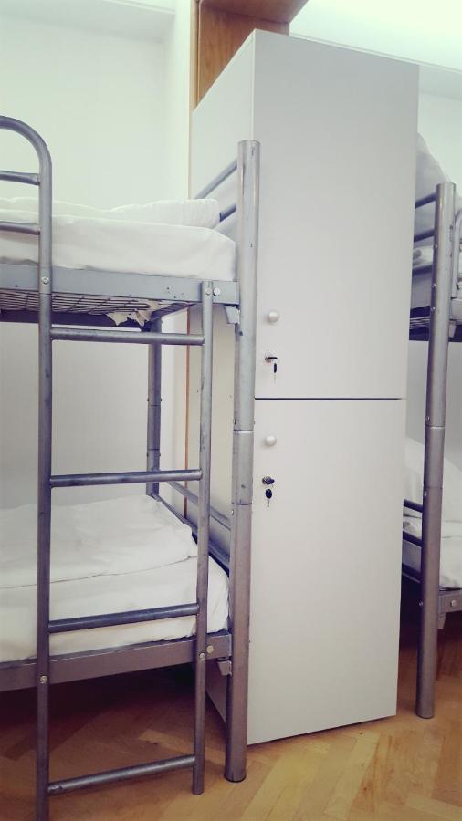 Sleep Inn Hostel Bucureşti Eksteriør bilde