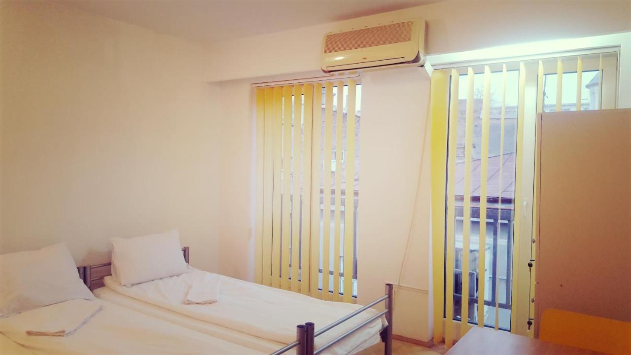 Sleep Inn Hostel Bucureşti Eksteriør bilde