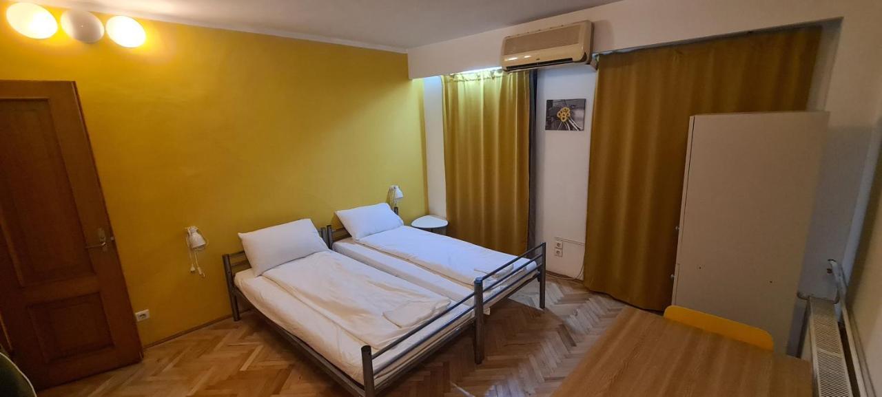 Sleep Inn Hostel Bucureşti Eksteriør bilde