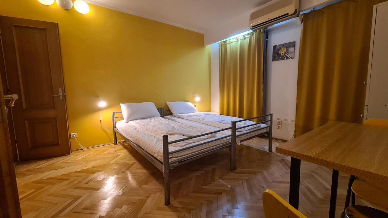 Sleep Inn Hostel Bucureşti Eksteriør bilde